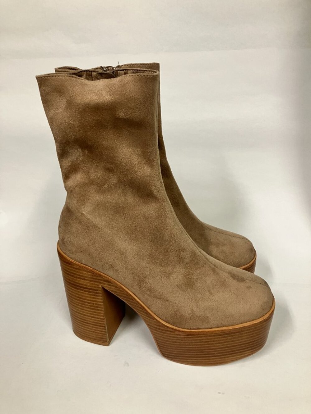 *HOT* Jeffrey Campbell 2022 MEXIQUE-3 Boots, Taupe, Stretchy Suede, Size 8.5! - Picture 5 of 15